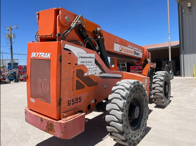 Load image into Gallery viewer, 2014 SkyTrak 10054 Telehandler
