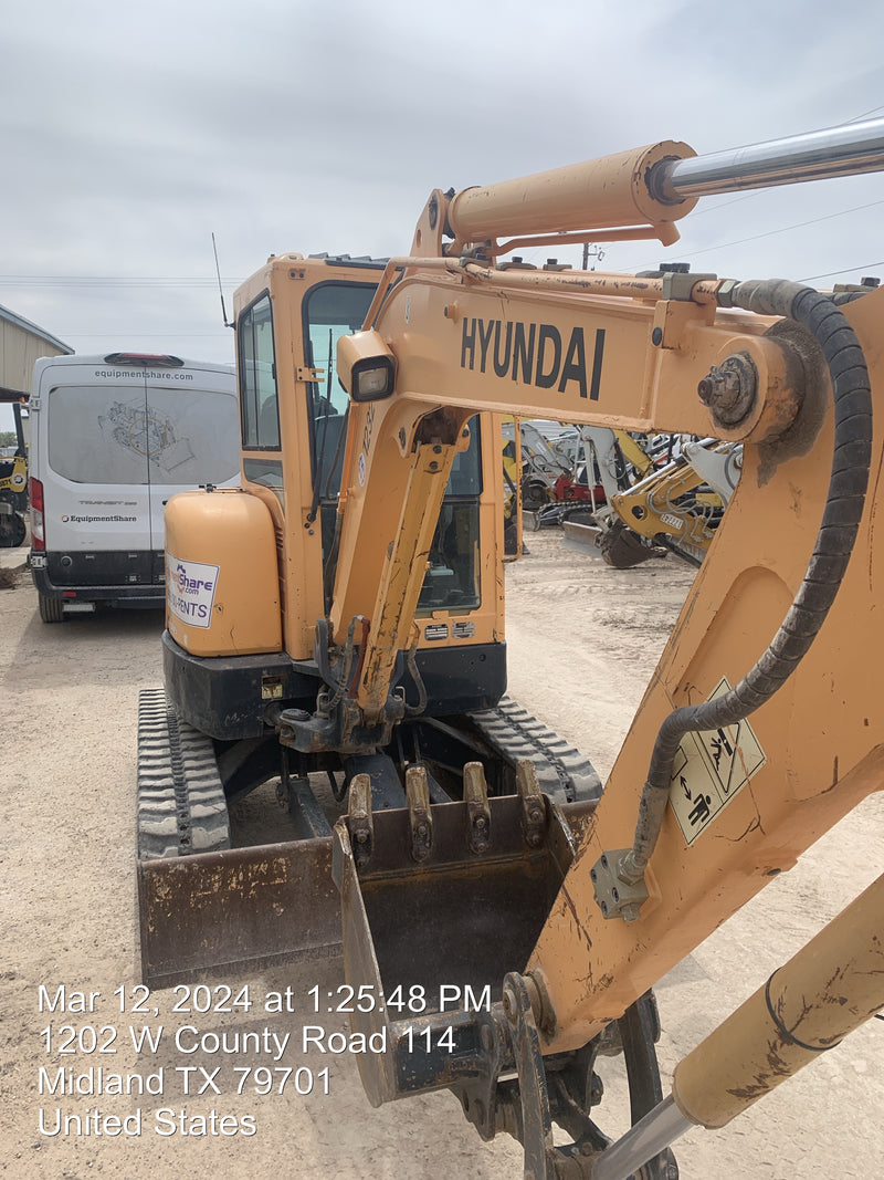 Load image into Gallery viewer, 2016 Hyundai R35Z-9A
