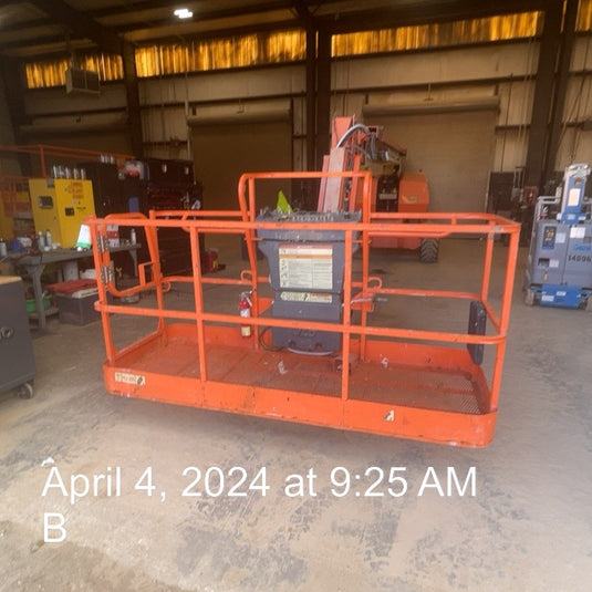 2006 JLG 860 Telescoping Boom Lift