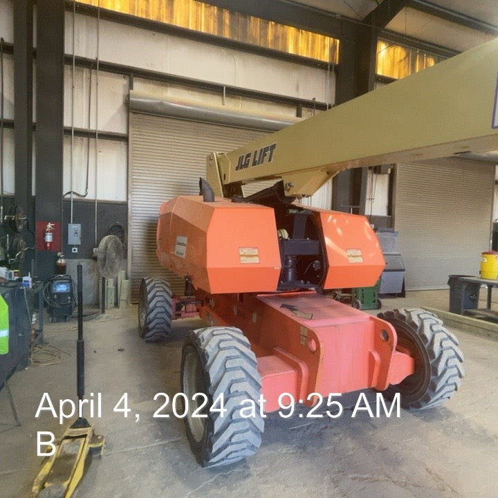 Load image into Gallery viewer, 2006 JLG 860 Telescoping Boom Lift
