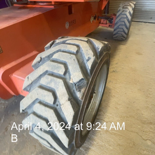 2006 JLG 860 Telescoping Boom Lift